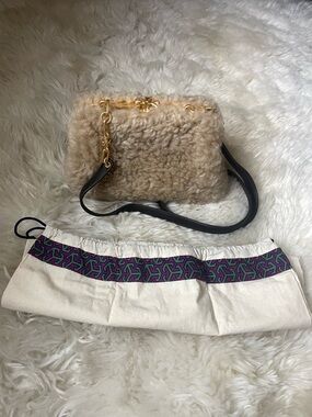 Rare | BNWOT Tory Burch shearling crossbody kisslock medium purse